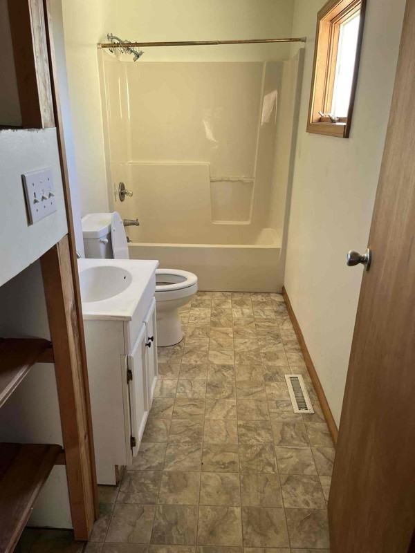 10790 Erie Road #1 - Photo 4 of 8