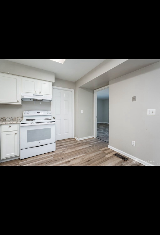 45 Edgebrook Drive #2 - Photo 3 of 12