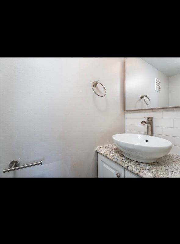 45 Edgebrook Drive #2 - Photo 7 of 12