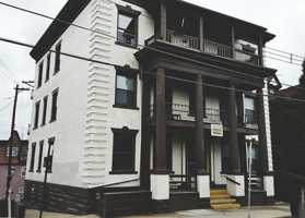 featured image of 3441 Ward St #6
