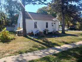 2526 Knapp St - Photo 1 of 1
