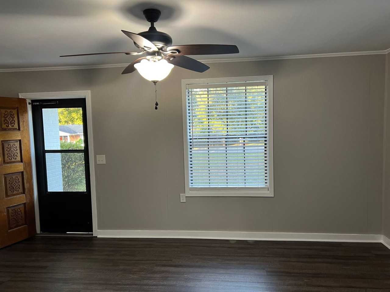 122 Forest Ave - Photo 2 of 20