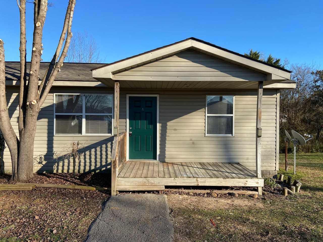 Willow Creek Lane Properties - Photo 2 of 10