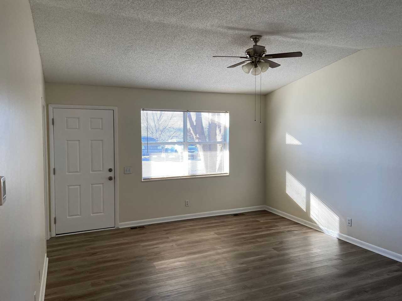 Willow Creek Lane Properties - Photo 3 of 10