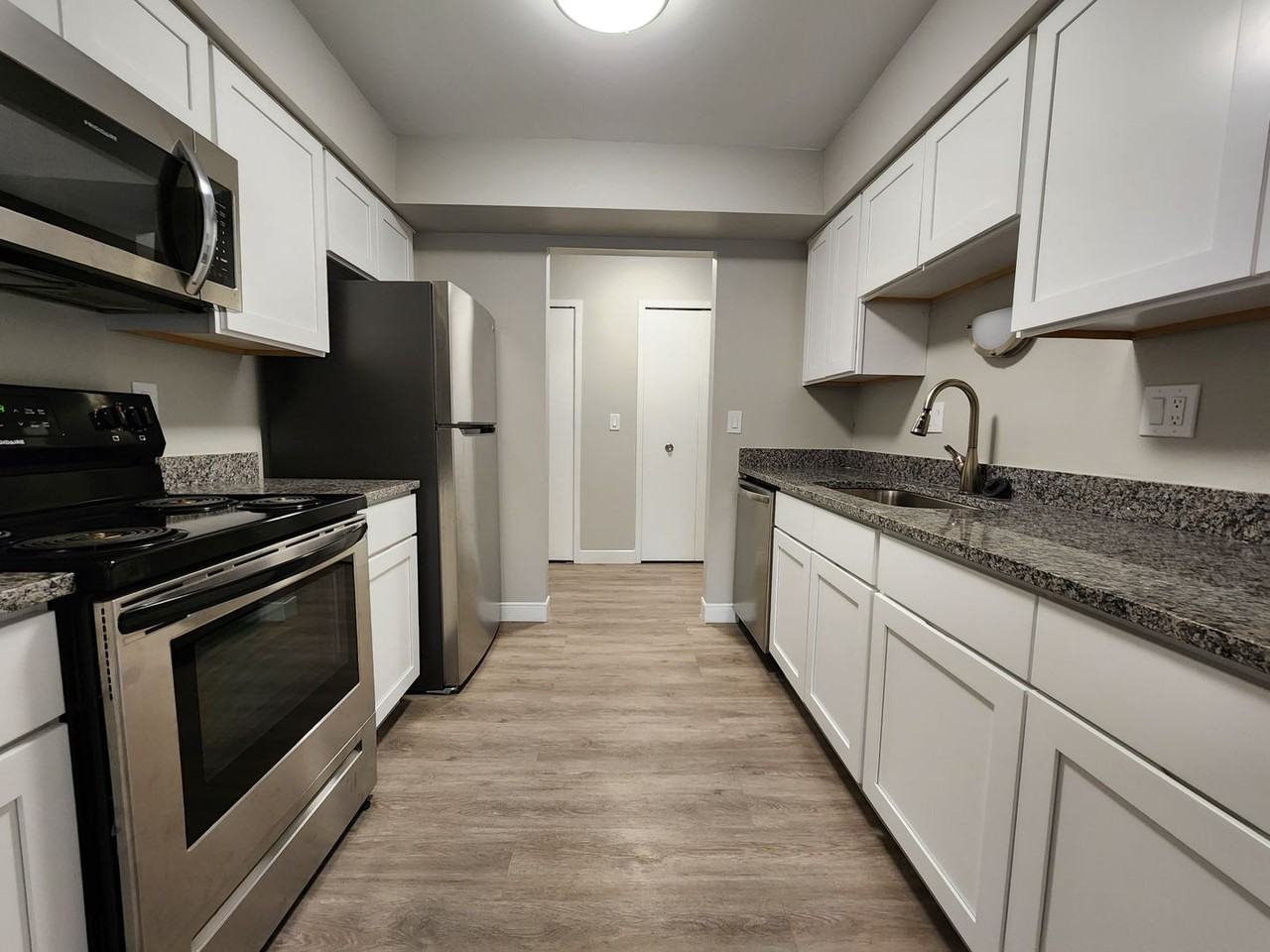Woodhues Apartments - Photo 2 of 13