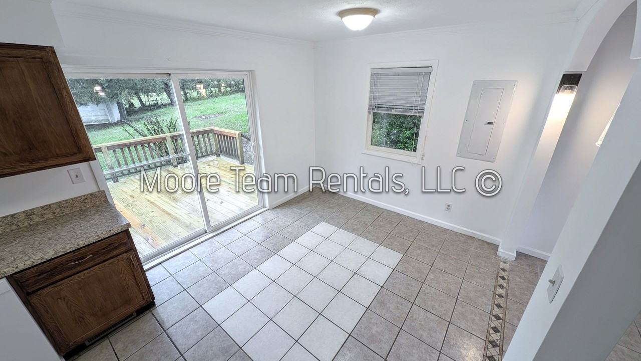 519 E Blue Ridge Rd - Photo 6 of 21