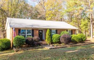 featured image of 1339 Sanders St