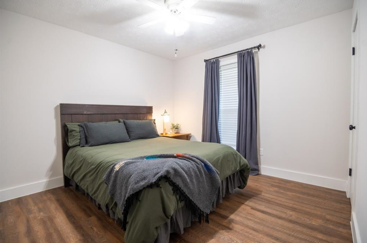 1339 Sanders St - Photo 4 of 16