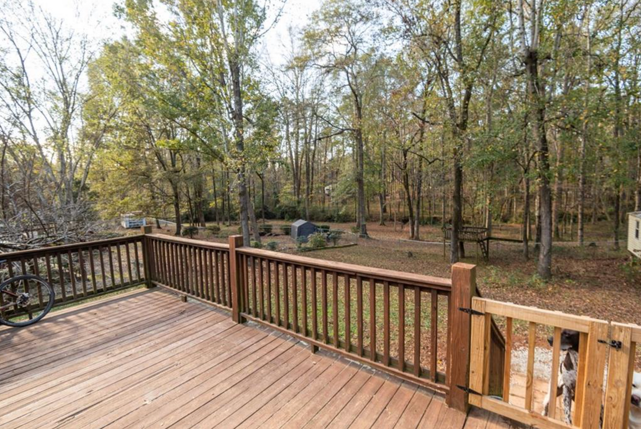 1339 Sanders St - Photo 6 of 16