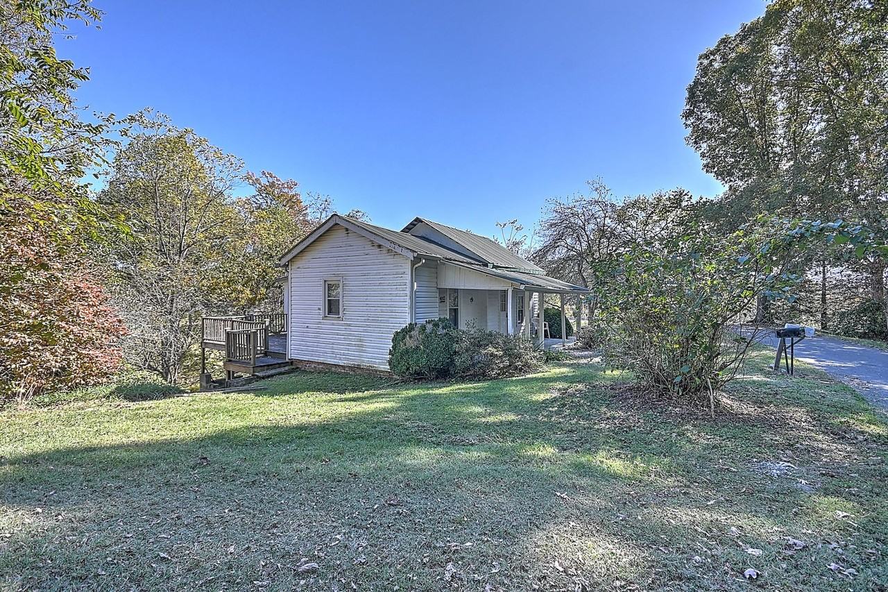 104 Wright Ln - Photo 2 of 24