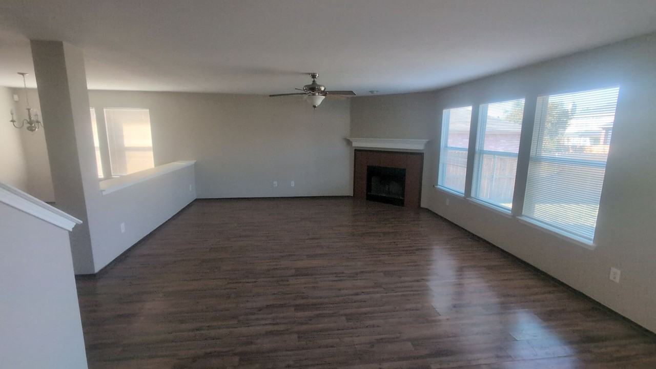 6125 Shad Dr - Photo 5 of 14