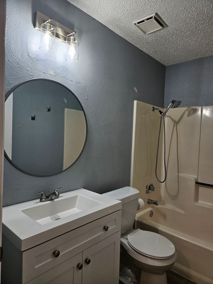 1216 Preswick Cir - Photo 5 of 23