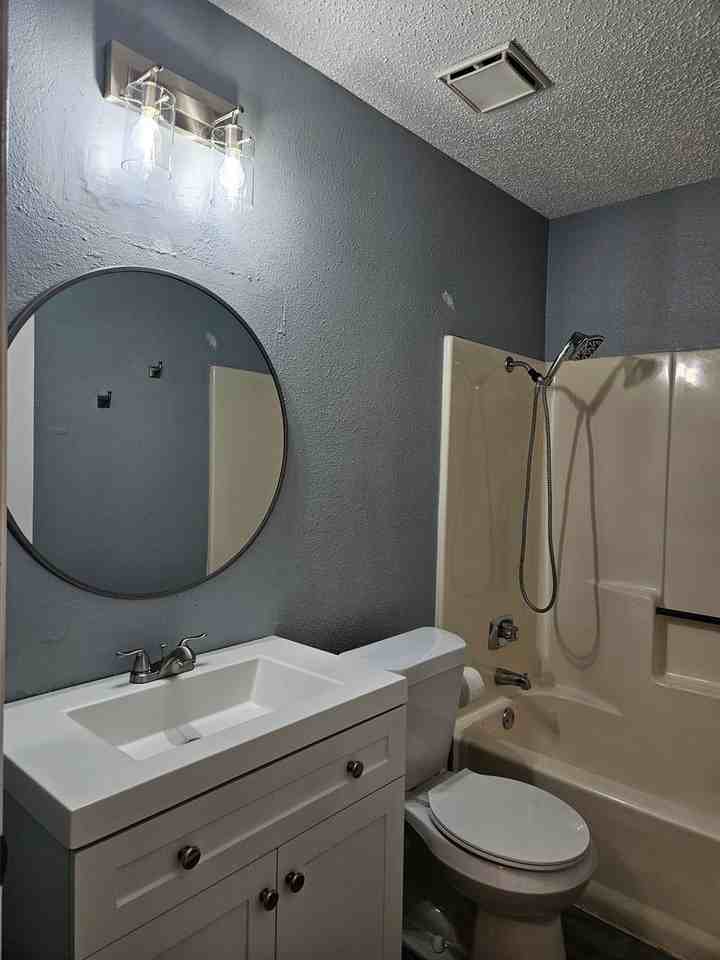 1216 Preswick Cir - Photo 6 of 23