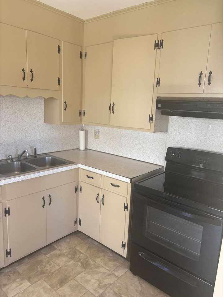 214 Broadway #2B - Photo 7 of 26