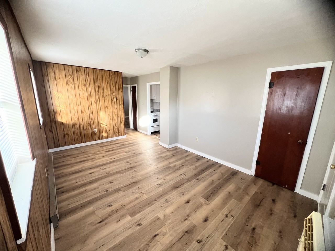 Fleetwood - Photo 2 of 15