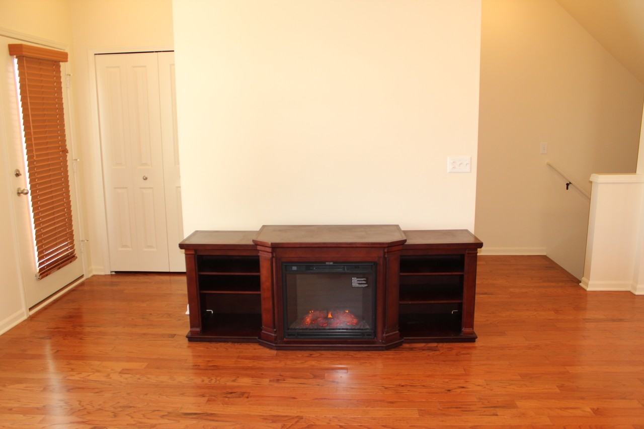 3088 Kilmer Dr #1 - Photo 4 of 20