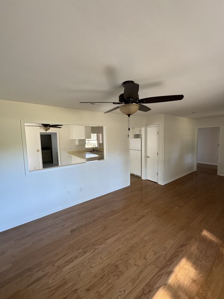 2702 Beaty St #NA - Photo 3 of 11