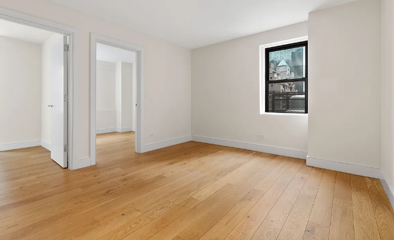 234 E 40th St #PH3 - Photo 3 of 10