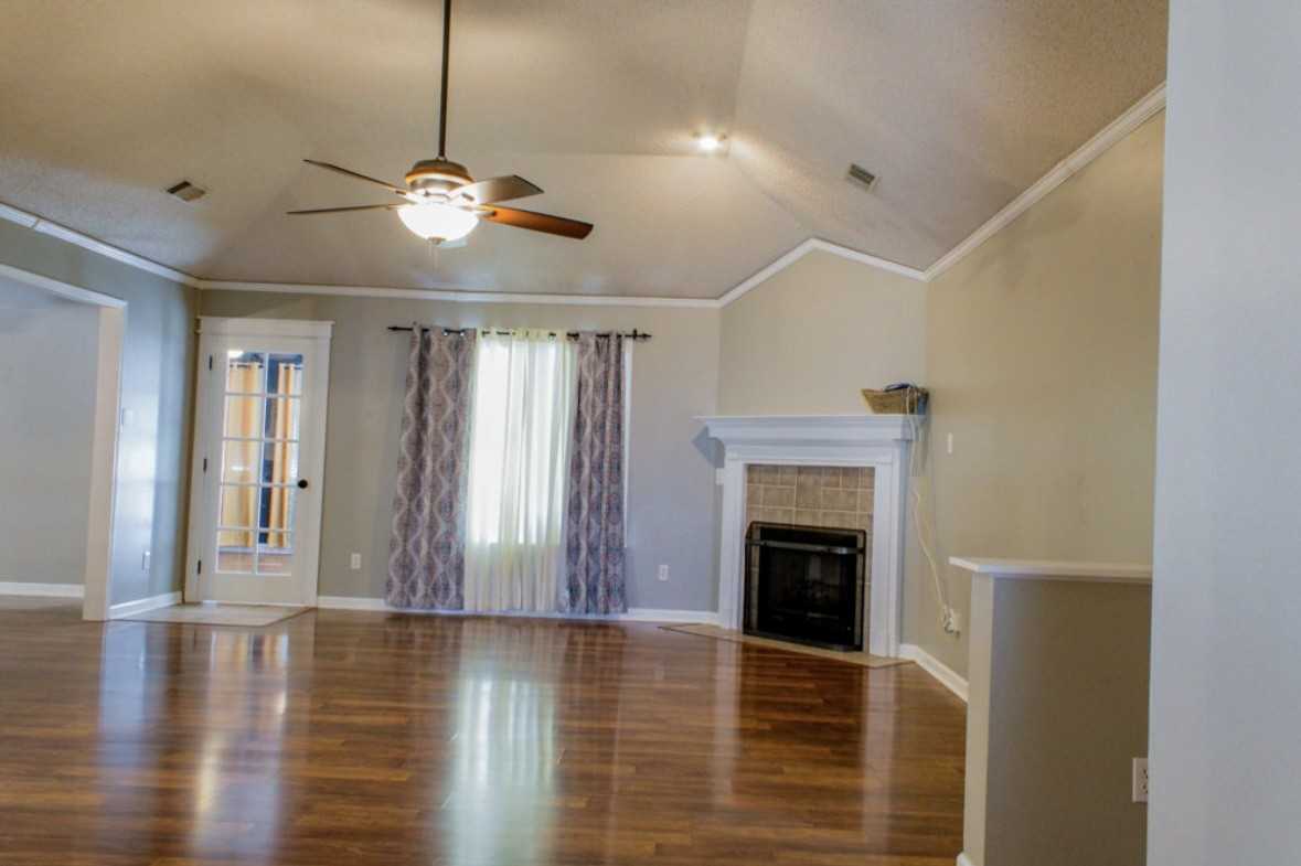 210 Anita Dr #NA - Photo 3 of 19