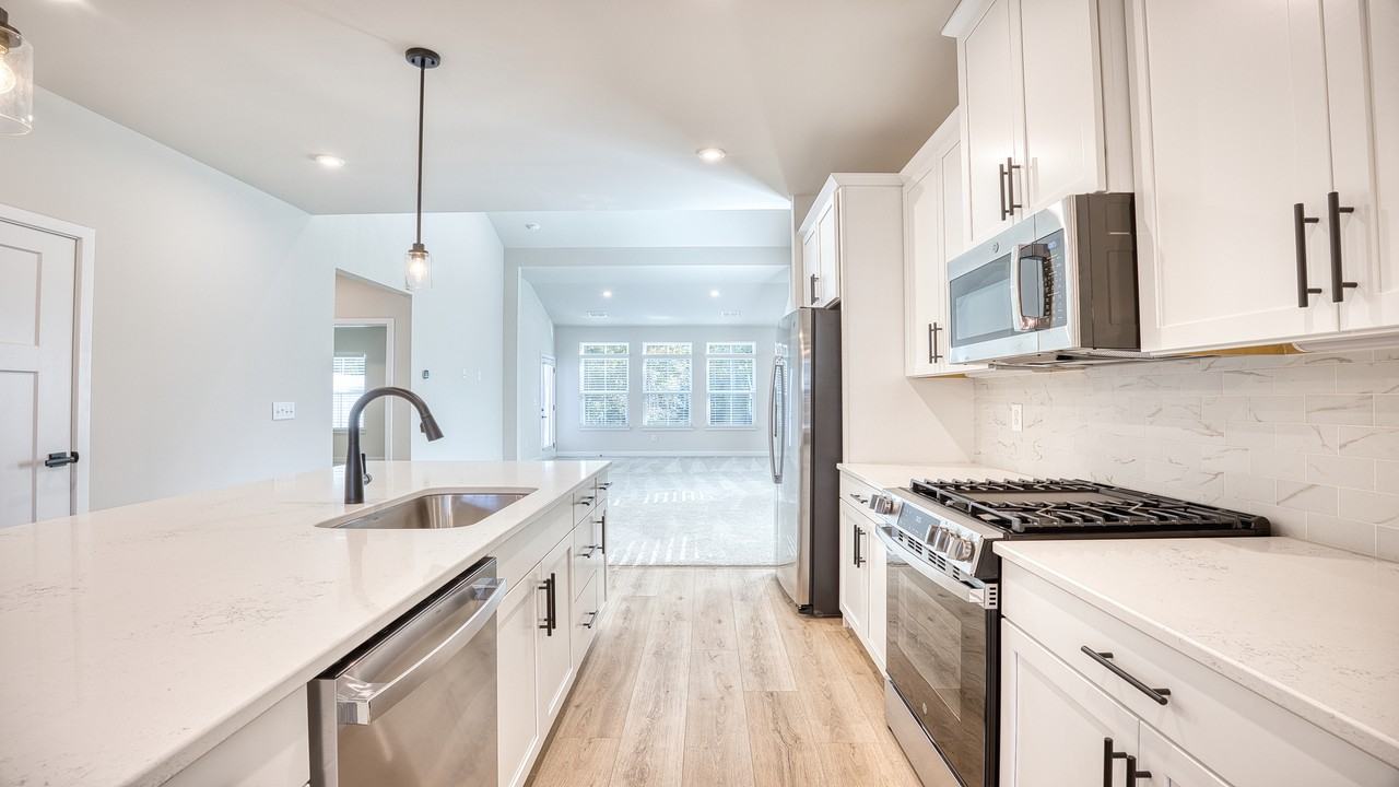 2520 Evander Dr #2520 - Photo 4 of 26