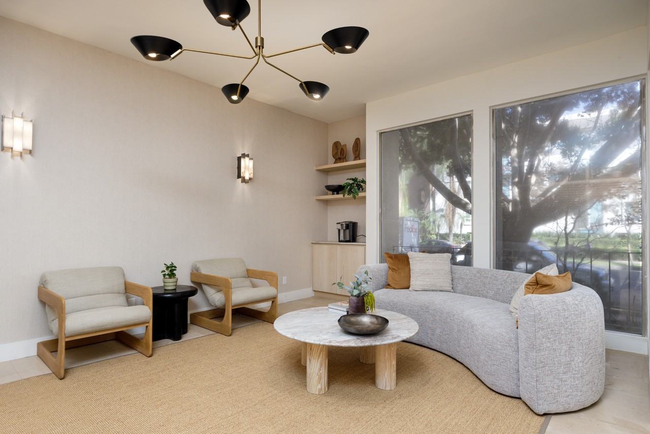 Euclid Place Apartments - Photo 2 of 37