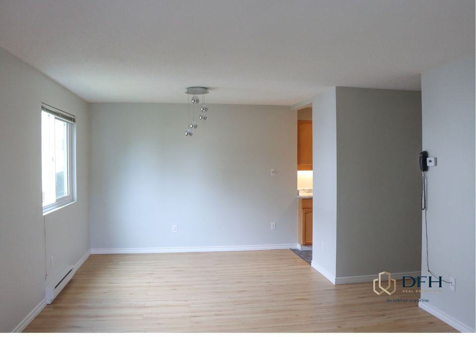 859 Carrie Street #301 - Photo 3 of 8