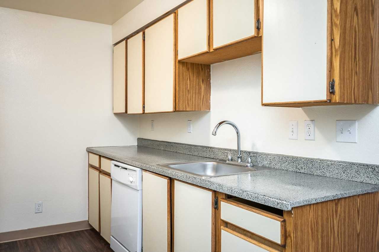 Highland Park - Photo 7 of 29