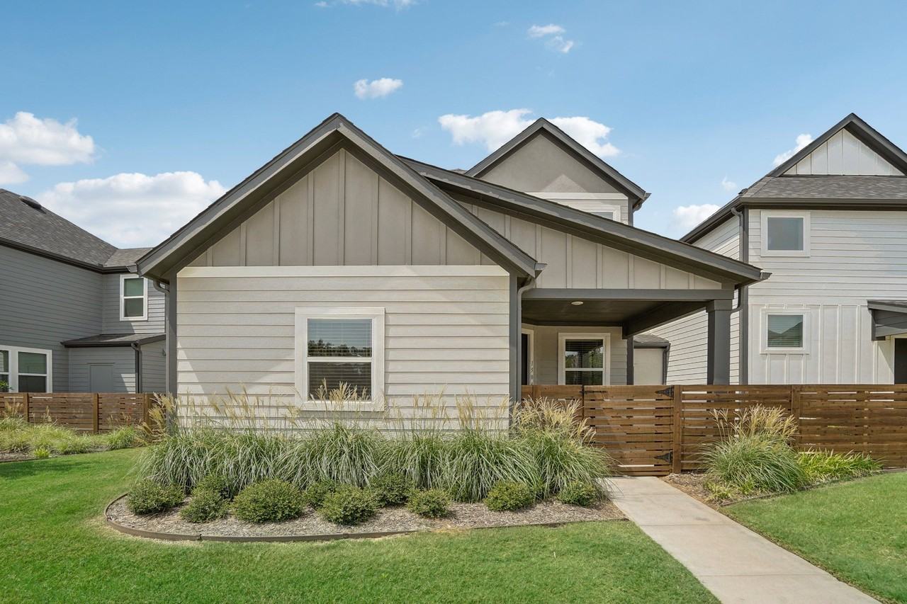 Canvas at Denton - Photo 2 of 41