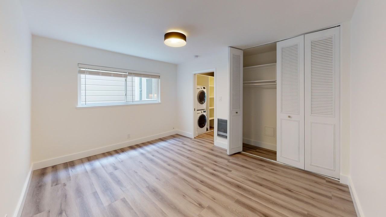 2028 Scott Street - Photo 4 of 11