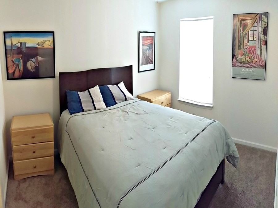 1015 West 50th Street - Photo 7 of 11