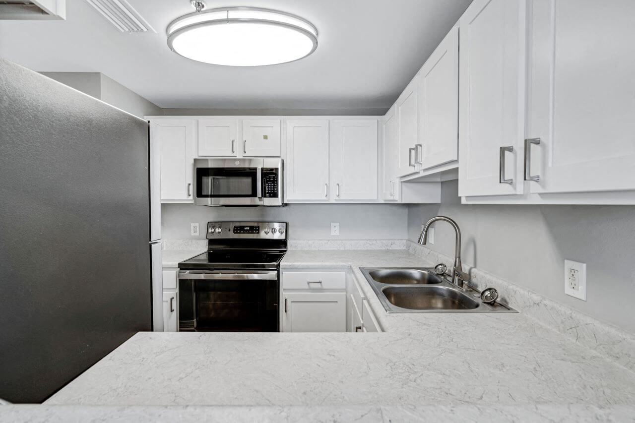 The Cove - Photo 3 of 19