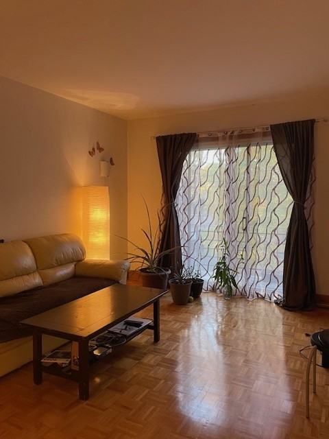 594 Abercorn Avenue - Photo 2 of 11