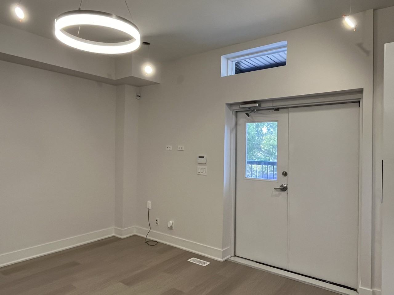 344 Marlee Ave - Photo 2 of 20