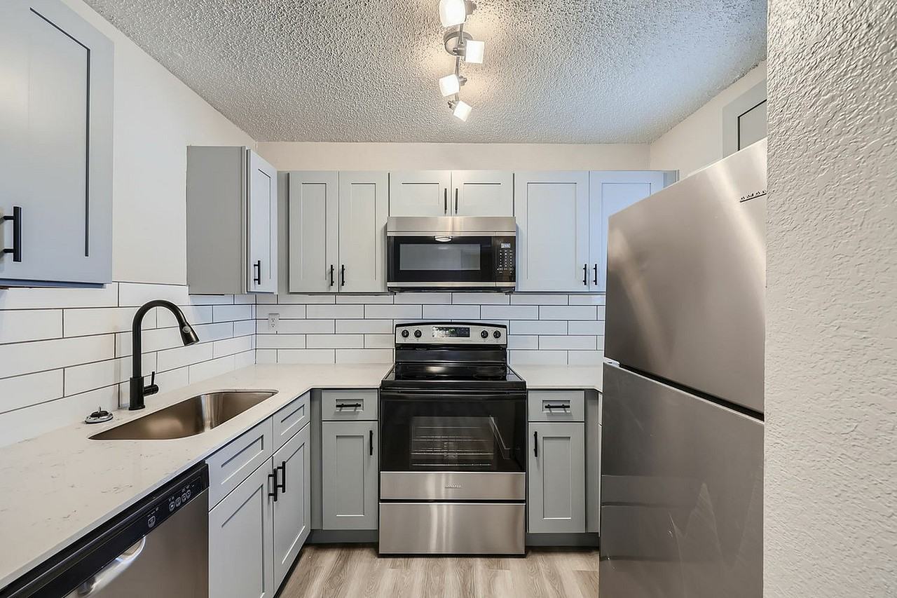 Rise West Arlington - Photo 2 of 50