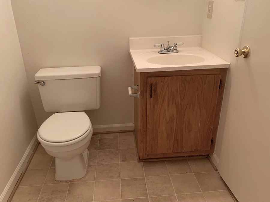 1284 West 41st Street - Photo 5 of 10