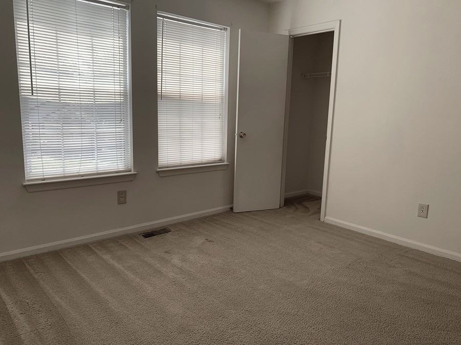1284 West 41st Street - Photo 6 of 10