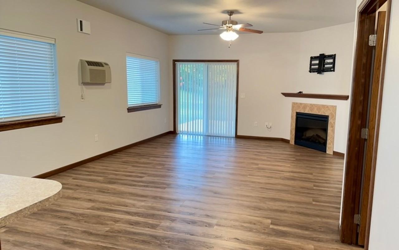 13914-13916 E 14th Ln - Photo 2 of 15