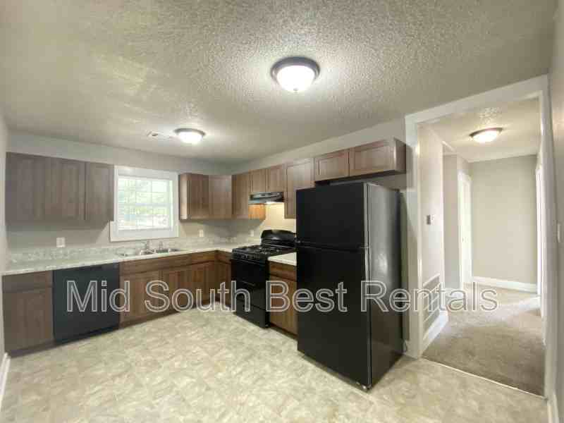 8100 W 35th St - Photo 3 of 8