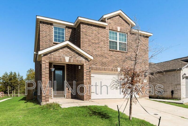 1421 Butler Ave - Photo 2 of 25