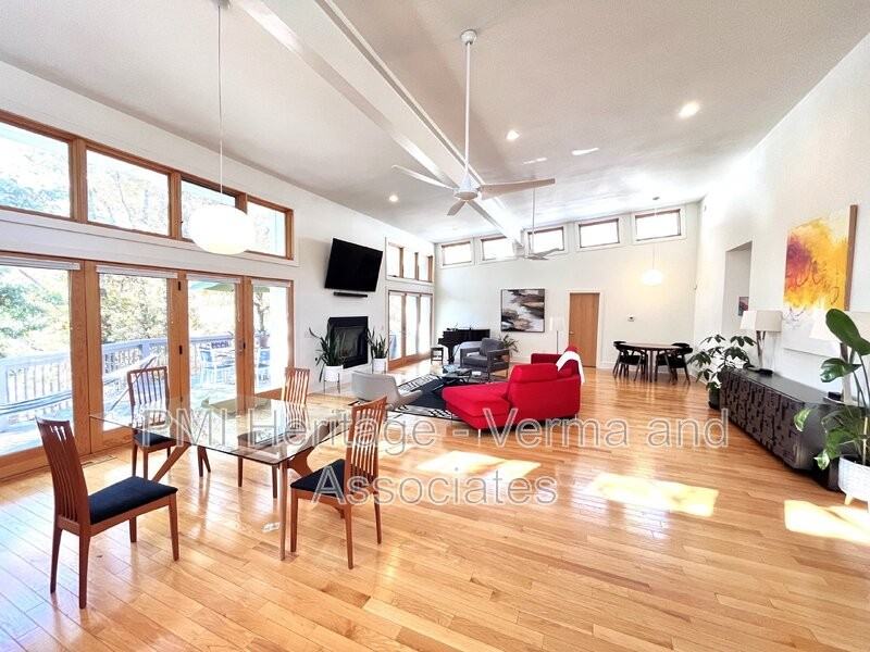 2473 N Jimmie Ave - Photo 2 of 39