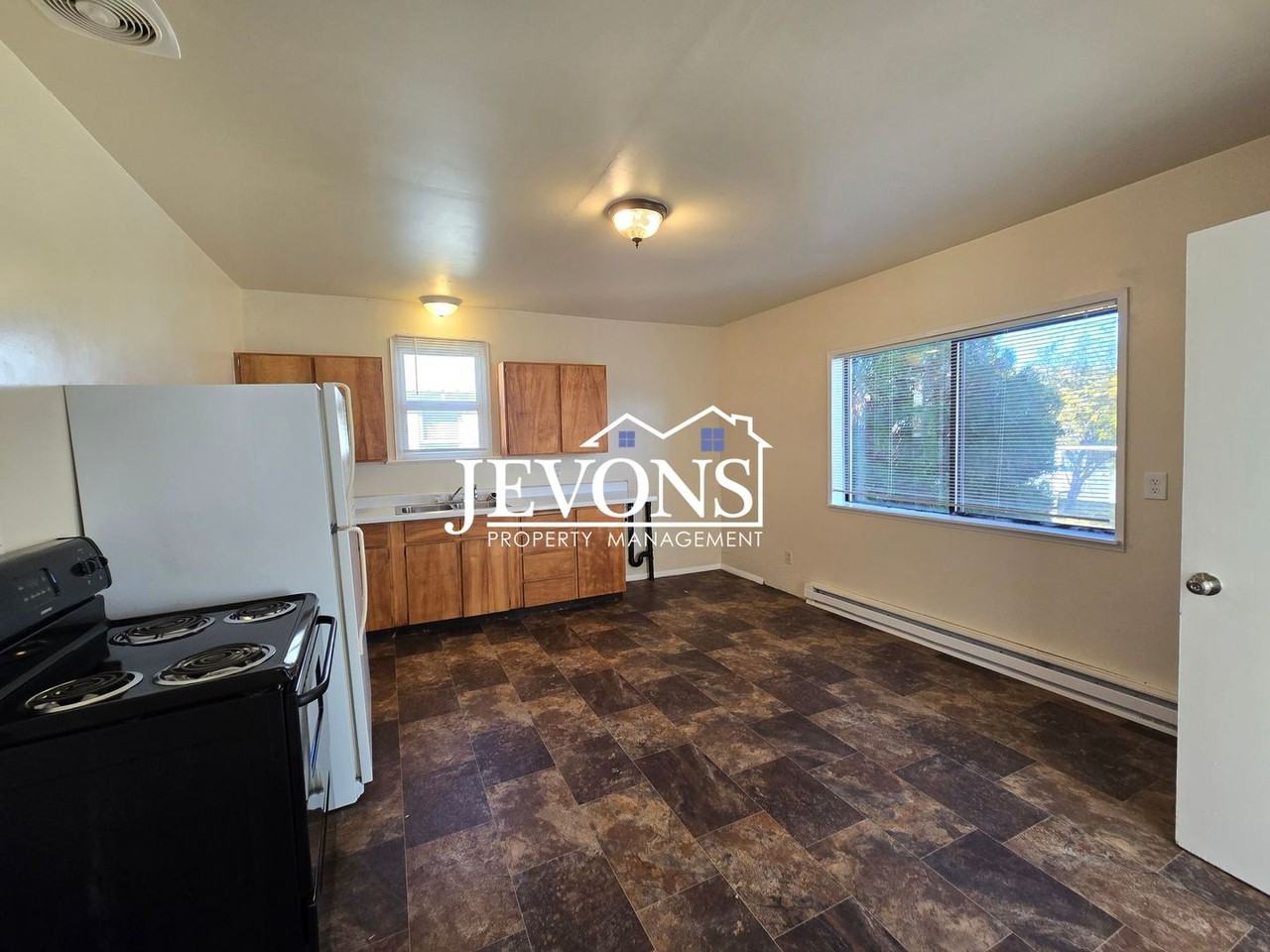 213 Tieton Ave - Photo 3 of 26