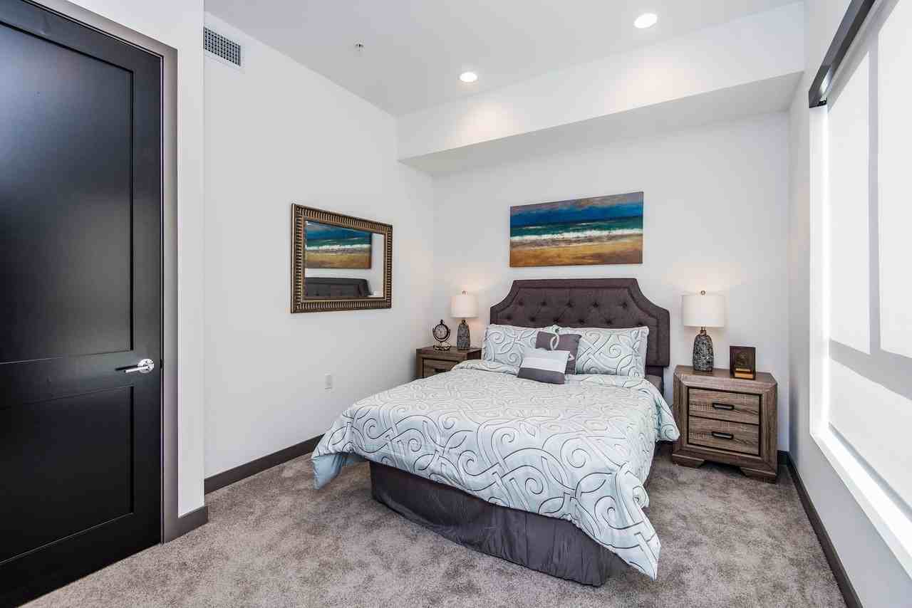 Come home to these New Modern Townhouse! - Photo 7 of 29