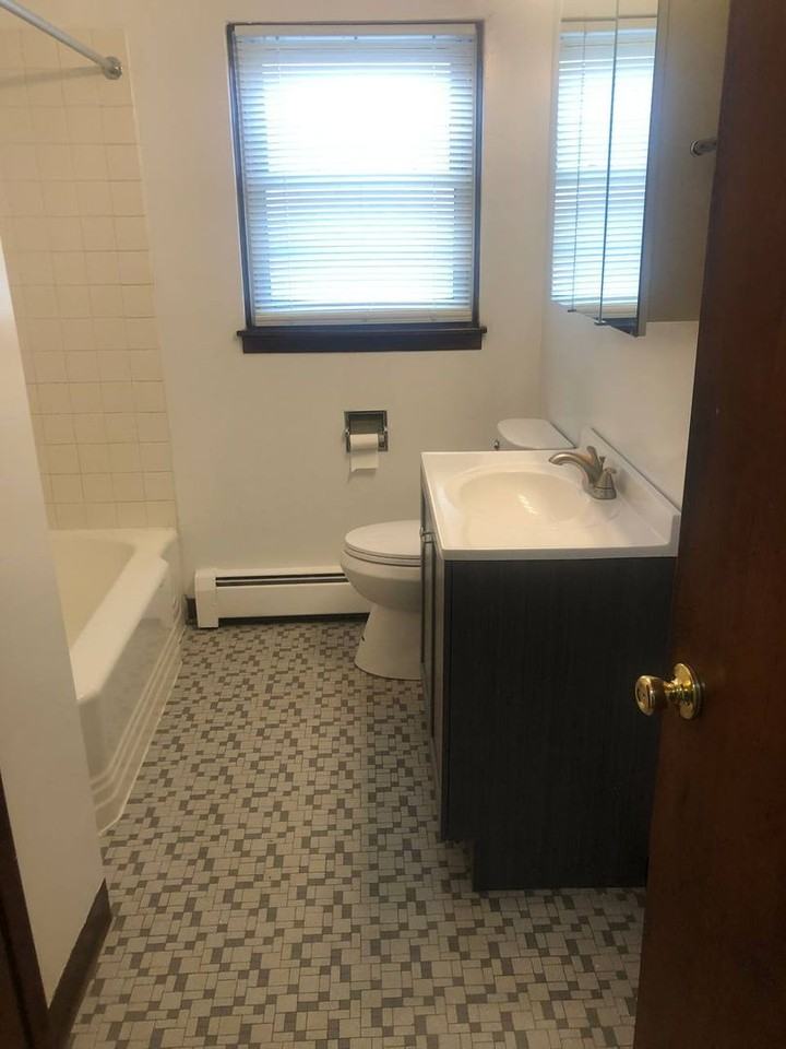 8101 Grand Ave - Photo 3 of 9