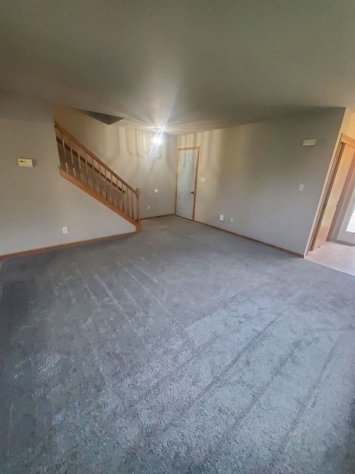 6111-6113 80th Pl. (Duplex) - Photo 3 of 10