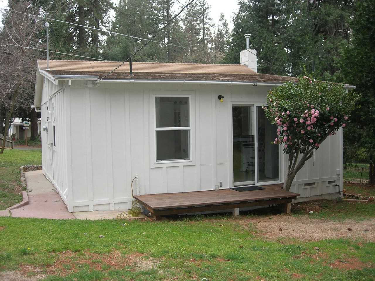 Shared Property with a Granny Cottage behind rented separately - Photo 2 of 6