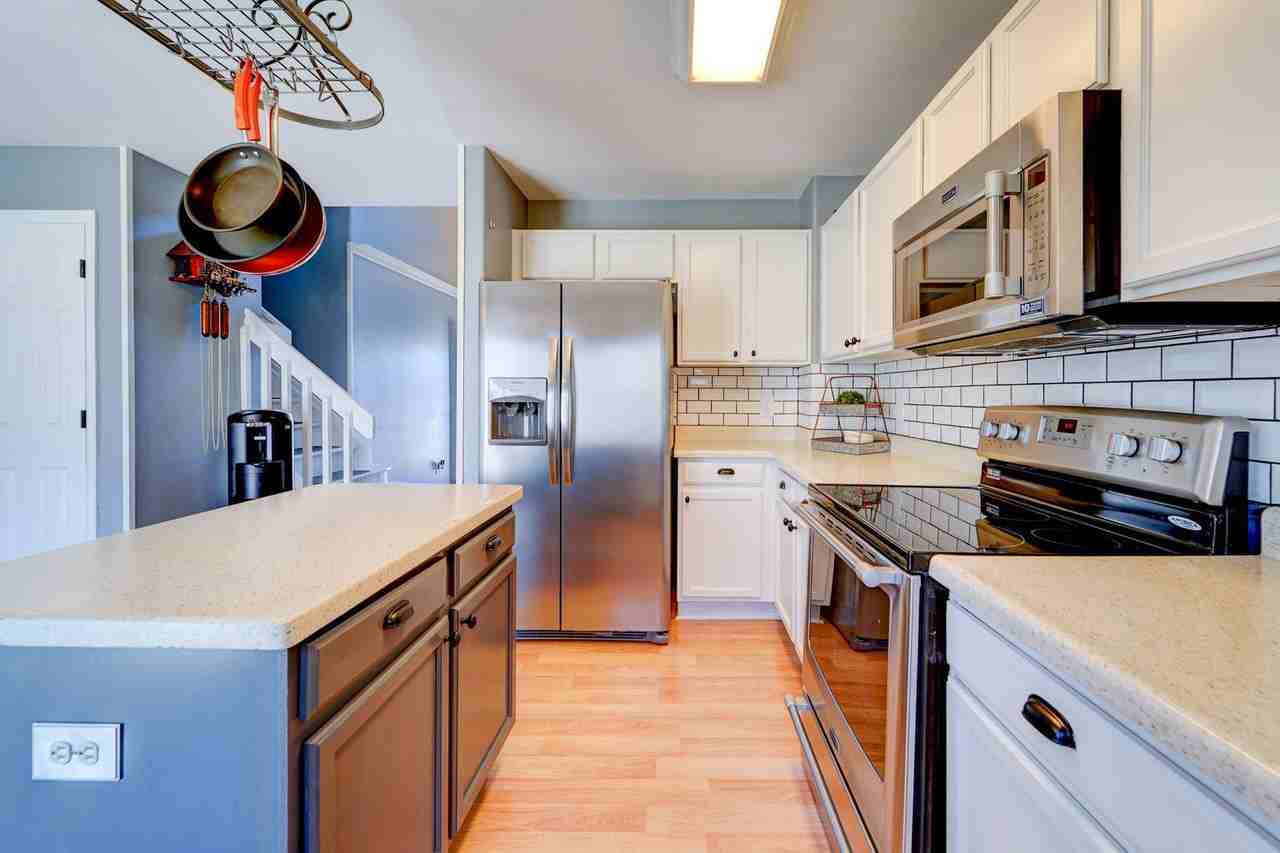 7164 Bonnie Brae Ln - Photo 5 of 37