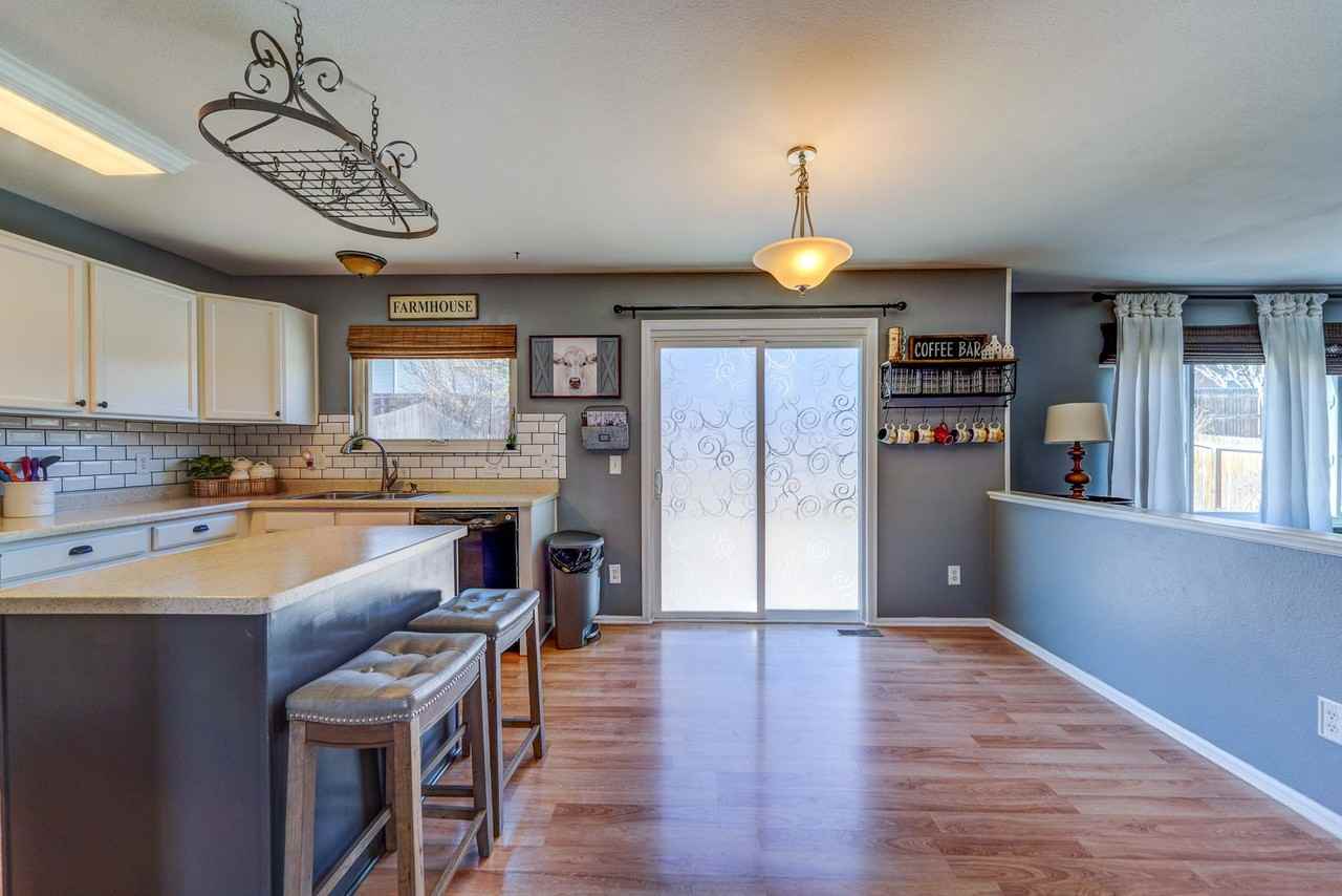 7164 Bonnie Brae Ln - Photo 6 of 37