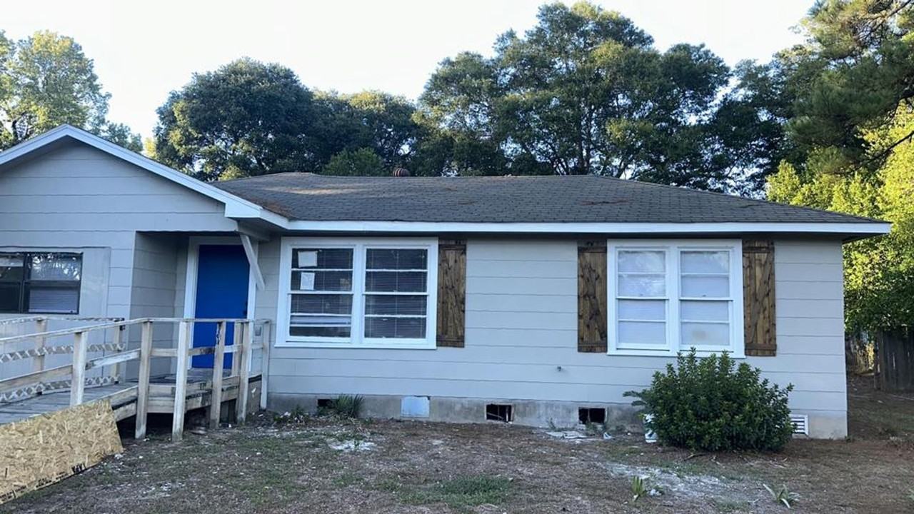 218 E Morris St - Photo 2 of 11