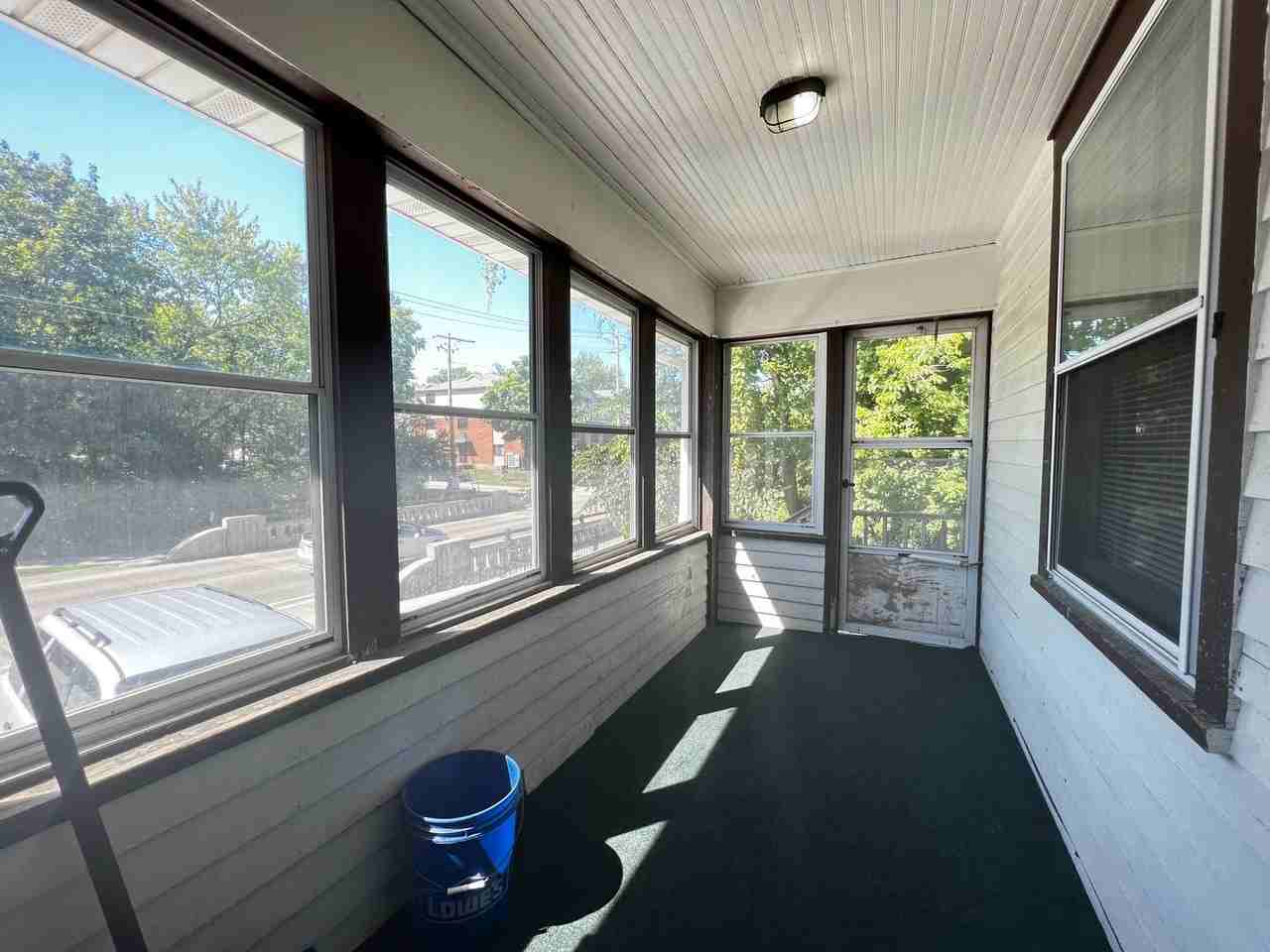 2 N Governor St - Photo 5 of 21