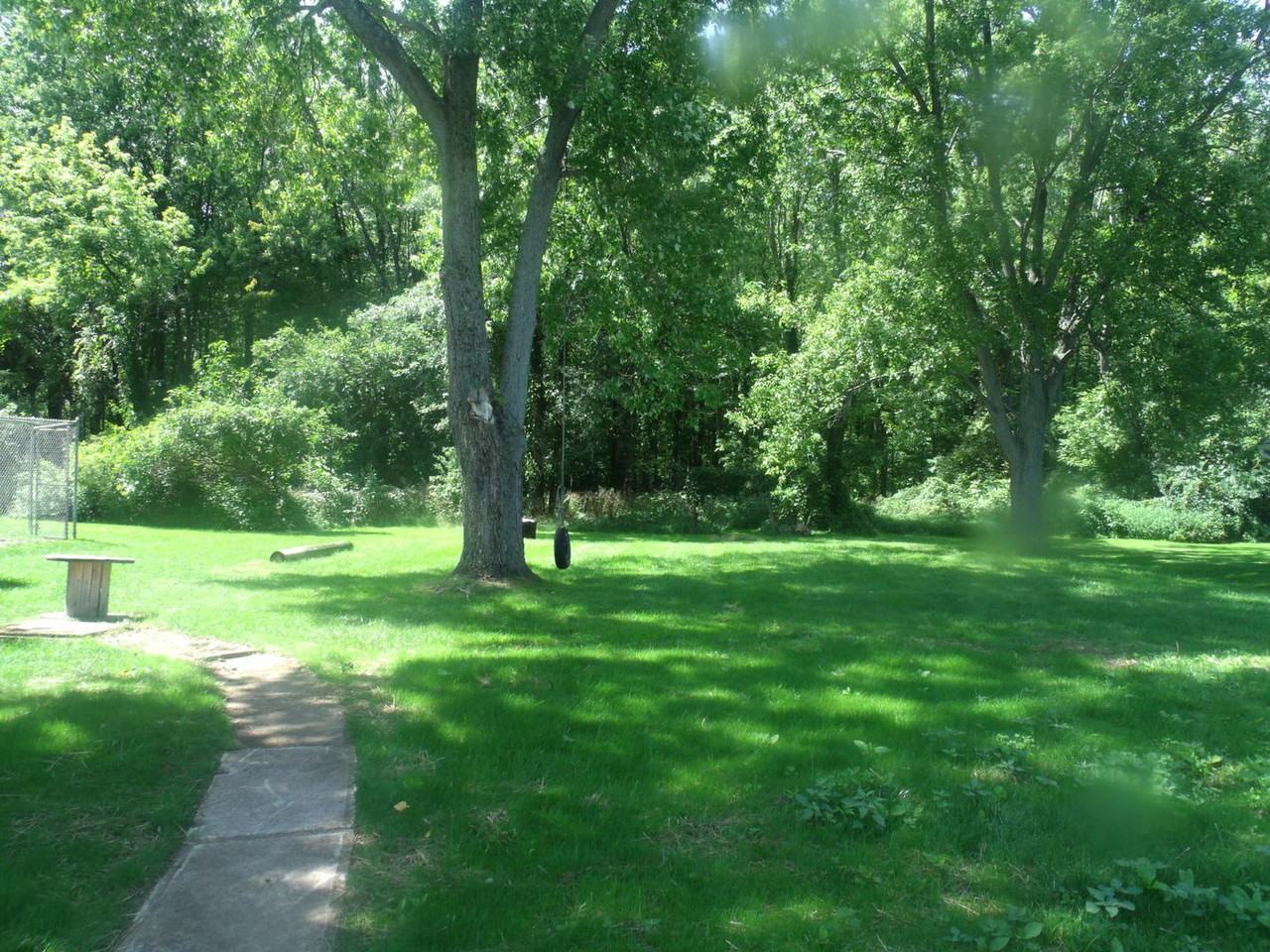 6860 Avon Belden Rd - Photo 2 of 23